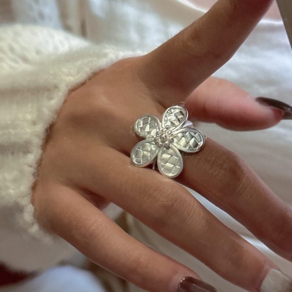 Wholesale 925 Sterling Silver Mesh Flower Ring - Image 4