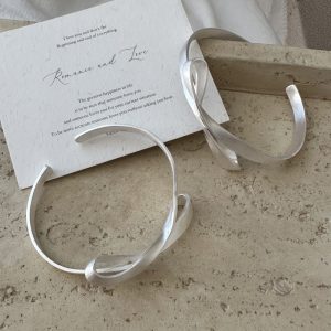 Wholesale 925 Sterling Silver Brushed Bow Bangle