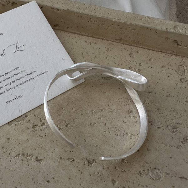 Wholesale 925 Sterling Silver Brushed Bow Bangle - Image 3