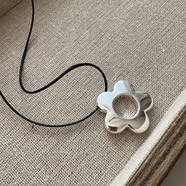 Wholesale 925 Sterling Silver Floral Black String Necklace - Image 3