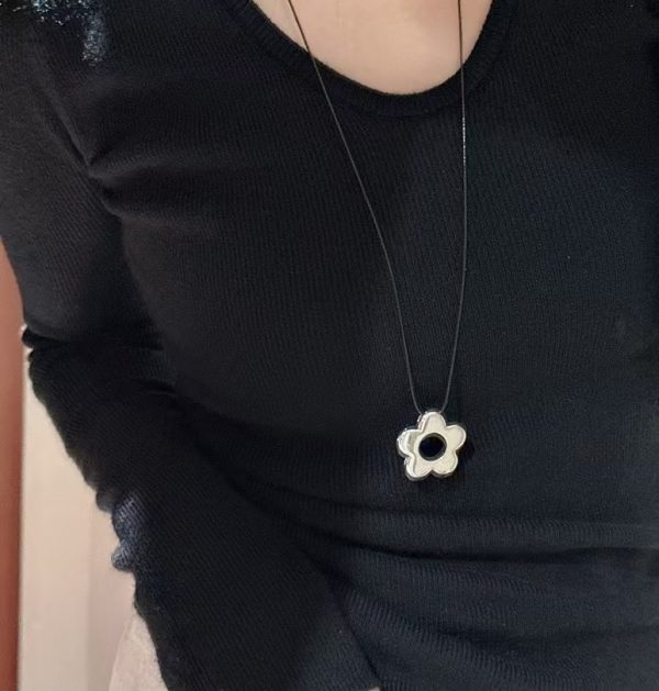 Wholesale 925 Sterling Silver Floral Black String Necklace - Image 6