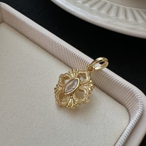 Wholesale 925 Sterling Silver Royal-style Pendant