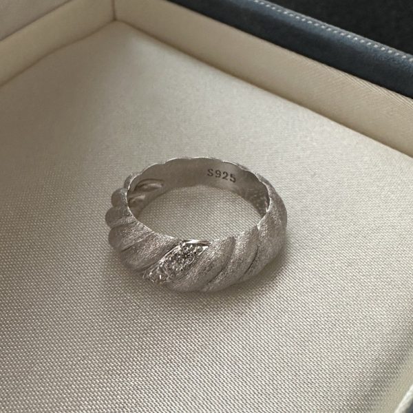 Wholesale 925 Sterling Silver Croissant Zircon Ring - Image 3