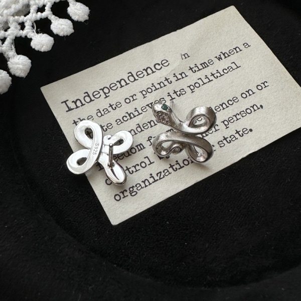 Wholesale 925 Sterling Silver Snake Zircon Earrings - Image 3