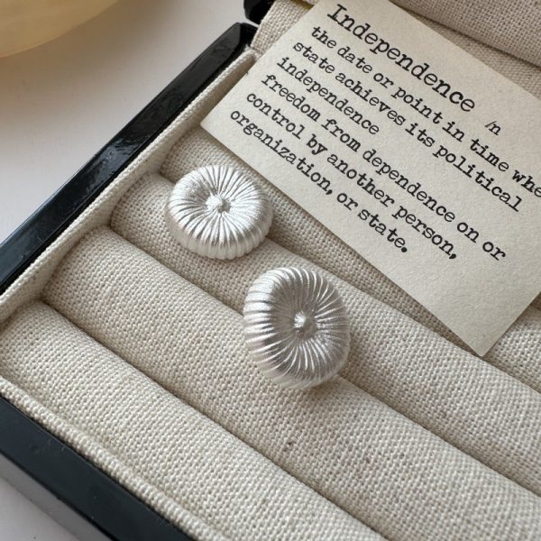 Wholesale 925 Sterling Silver Flower Stud Earrings