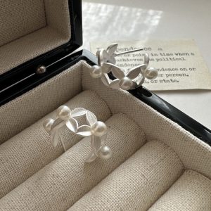 Wholesale 925 Sterling Silver Pearl Leaf Earrings