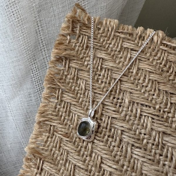 Wholesale 925 Sterling Silver Square Labradorite Necklace - Image 2