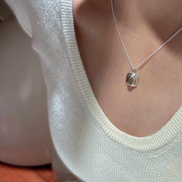 Wholesale 925 Sterling Silver Square Labradorite Necklace - Image 4