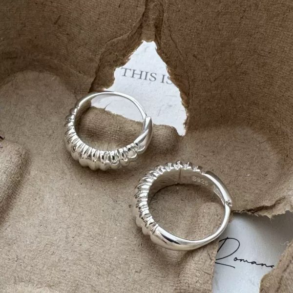 Wholesale 925 Sterling Silver Croissant Hoop Earrings - Image 3
