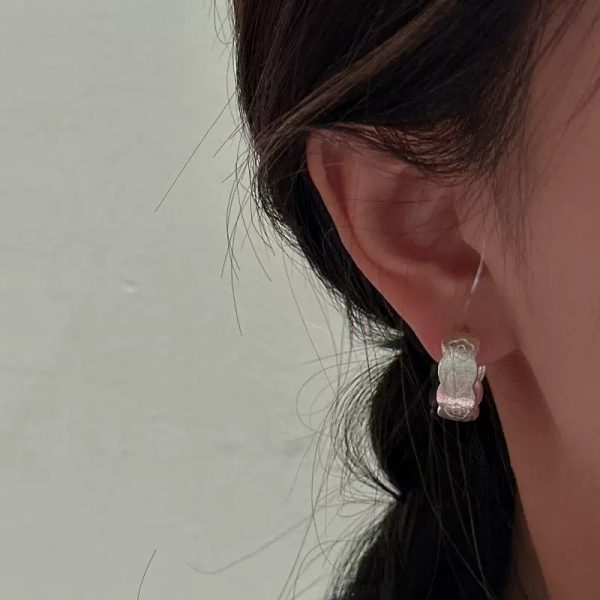 Wholesale 925 Sterling Silver Brushed Flower Earrings - Image 5