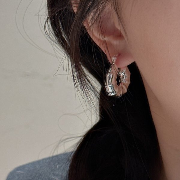 Wholesale 925 Sterling Silver Fashionable Hollow Bamboo Hoop Earrings - Image 5
