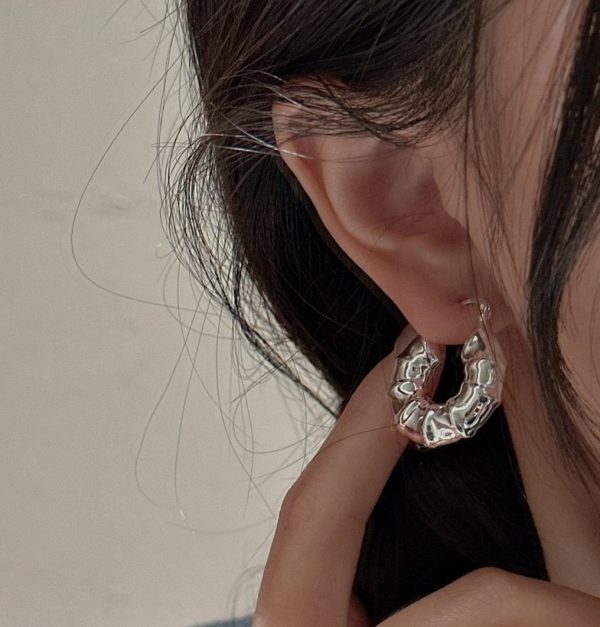 Wholesale 925 Sterling Silver Fashionable Hollow Bamboo Hoop Earrings - Image 6