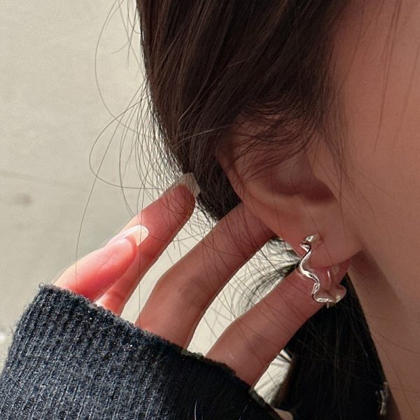 Wholesale 925 Sterling Silver Pleated Stud earrings - Image 3
