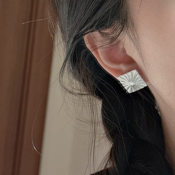 Wholesale 925 Sterling Silver Matte Square Stud Earrings & Ring - Image 6