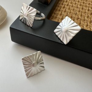 Wholesale 925 Sterling Silver Matte Square Stud Earrings & Ring