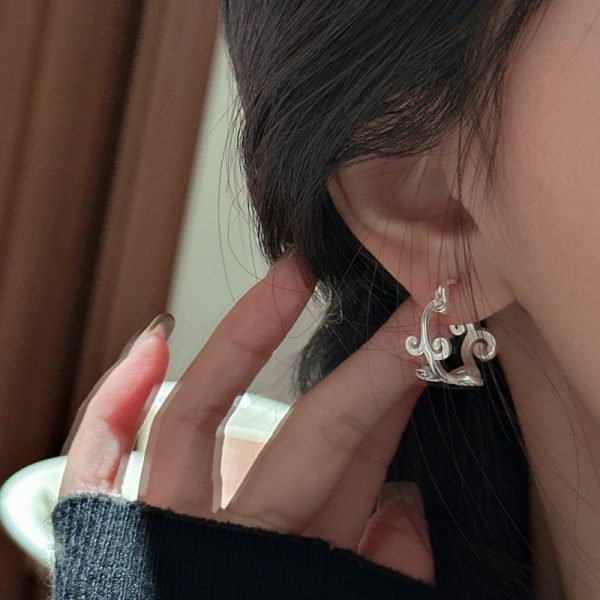 Wholesale 925 Sterling Silver Floral Matte Hoop Earrings - Image 4