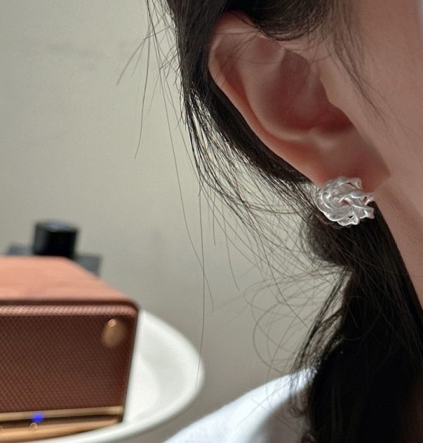 Wholesale 925 Sterling Silver Matte Rose Stud Earrings - Image 5