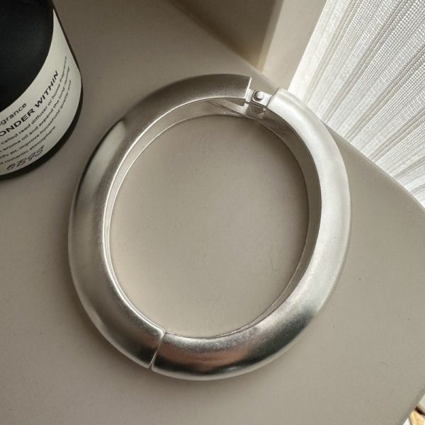 Wholesale 925 Sterling Silver Frosted Chunky Bold Bangle - Image 2