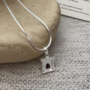 Wholesale 925 Sterling Silver Square Zircon Snake Necklace