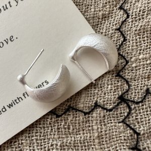 Wholesale 925 Sterling Silver Matte Cambered Earrings