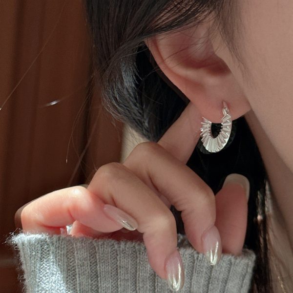 Wholesale 925 Sterling Silver Frosted Pleated Earrings - Image 5