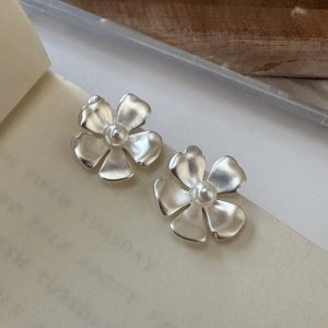 Wholesale 925 Sterling Silver Vintage Flower Stud Earrings