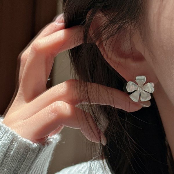 Wholesale 925 Sterling Silver Vintage Flower Stud Earrings - Image 4
