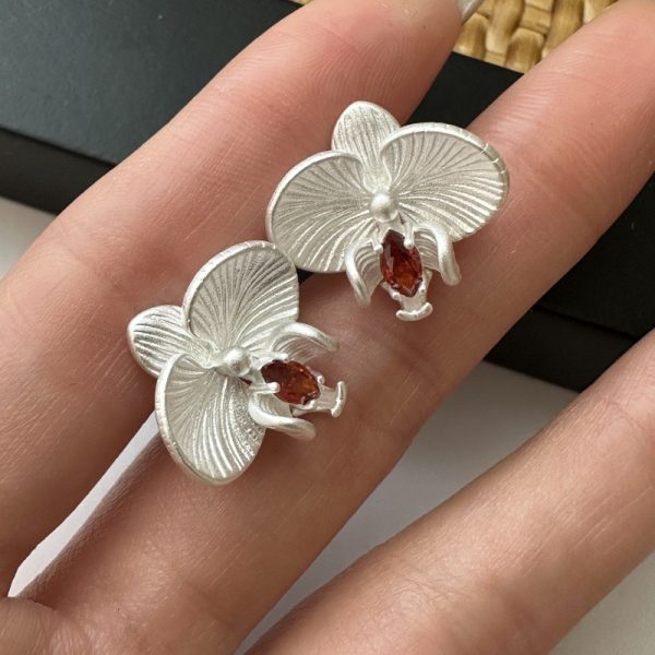 Wholesale 925 Sterling Silver Floral Stud Earrings - Image 3