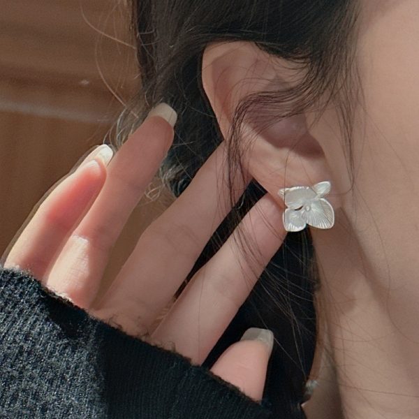 Wholesale 925 Sterling Silver Floral Stud Earrings - Image 4