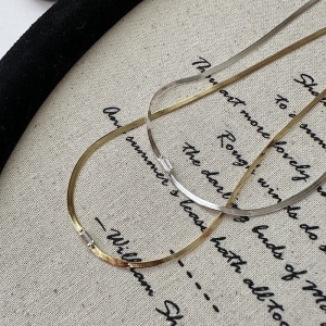 Wholesale 925 Sterling Silver Zircon Blade Necklace