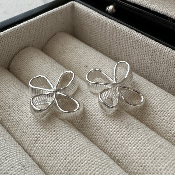 Wholesale 925 Sterling Silver Flower Stud Earrings - Image 2
