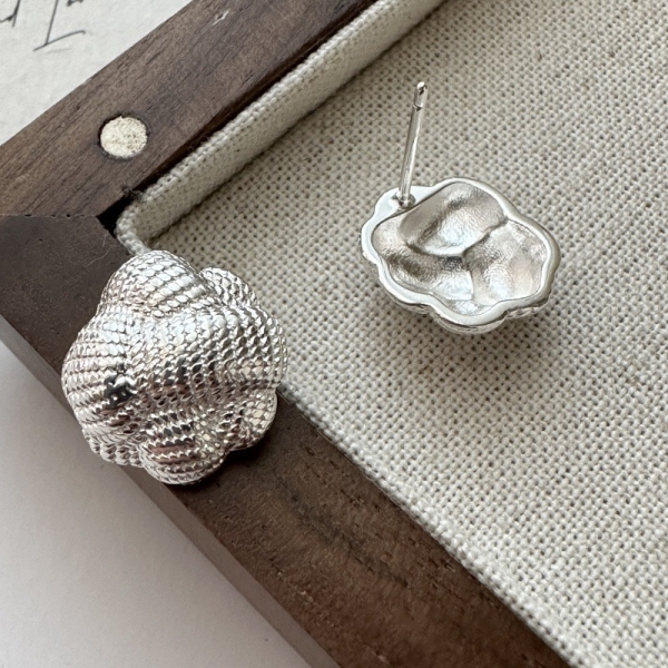 Wholesale 925 Sterling Silver Irregularly Textured Stud Earrings - Image 3