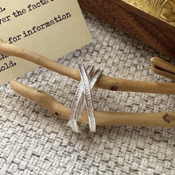 Wholesale 925 Sterling Silver Cross Stud Earrings & Ring - Image 2
