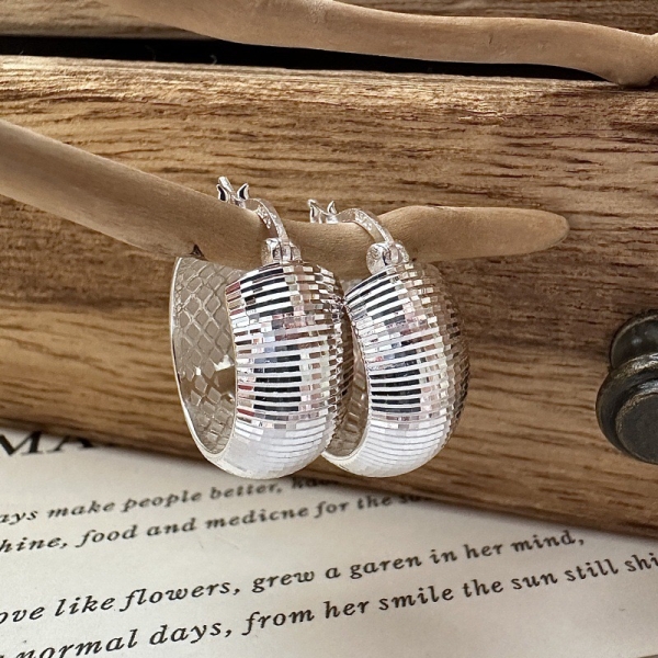 Wholesale 925 Sterling Silver Hollowed Sparkling Earrings & Ring - Image 2