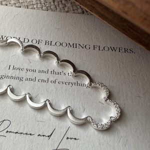 Wholesale 925 Sterling Silver Zircon Moon Necklace