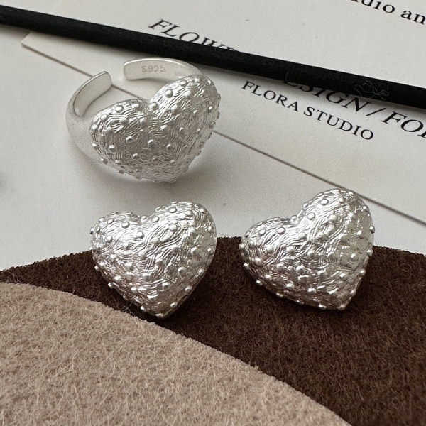 Wholesale 925 Sterling Silver Heart-shaped Texture Ring & Stud Earrings