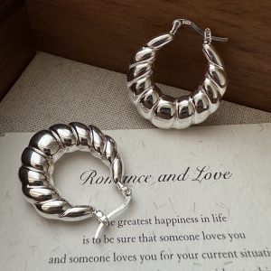 Wholesale 925 Sterling Silver Hollow Croissant Earrings