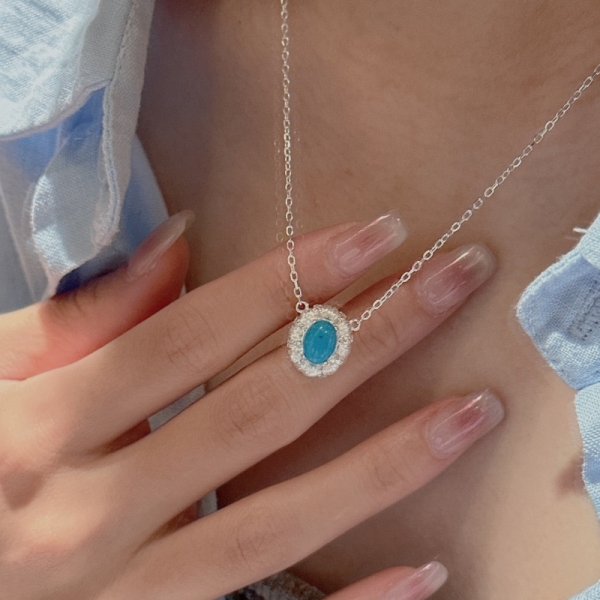 Oval Synthetic Turquoise Necklace - Image 4