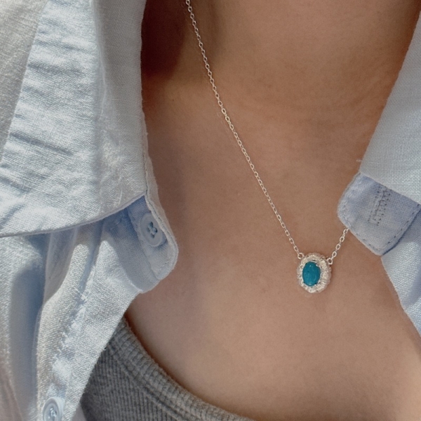 Oval Synthetic Turquoise Necklace - Image 5