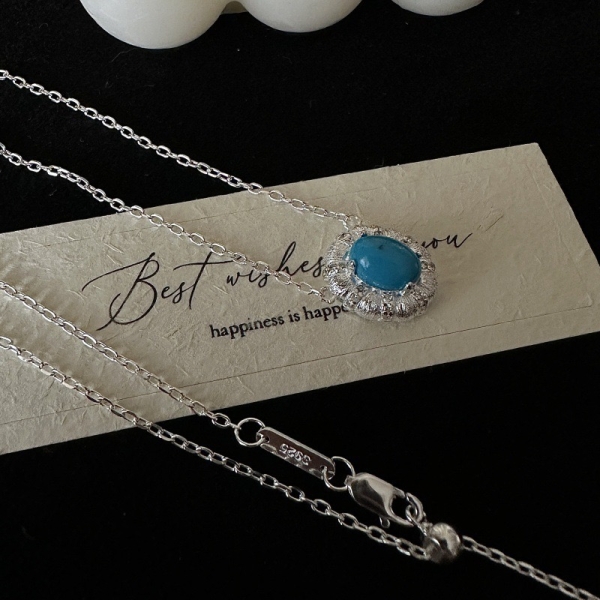 Oval Synthetic Turquoise Necklace - Image 2