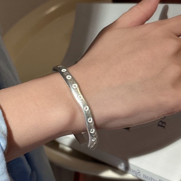 Wholesale 925 Sterling Silver Matte Wave Bangle - Image 6