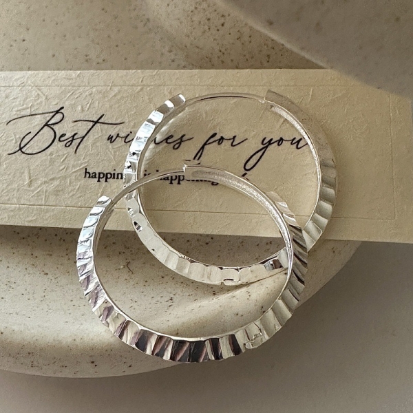 Wholesale 925 Sterling Silver Minimalistic Hoop Earrings - Image 2