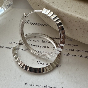 Wholesale 925 Sterling Silver Minimalistic Hoop Earrings