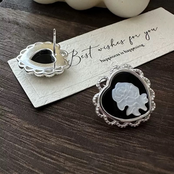 Wholesale 925 Sterling Silver Black Cameo flower necklace - Image 3
