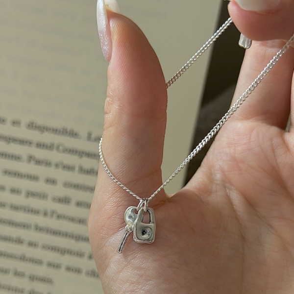 Wholesale 925 Sterling Silver Light Key Bracelet - Image 3