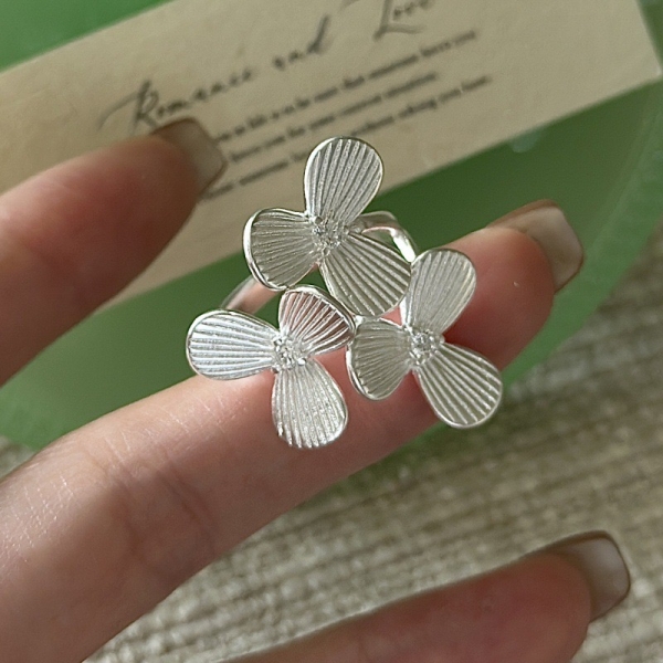 Wholesale 925 Sterling Silver Zircon Clover Ring - Image 2