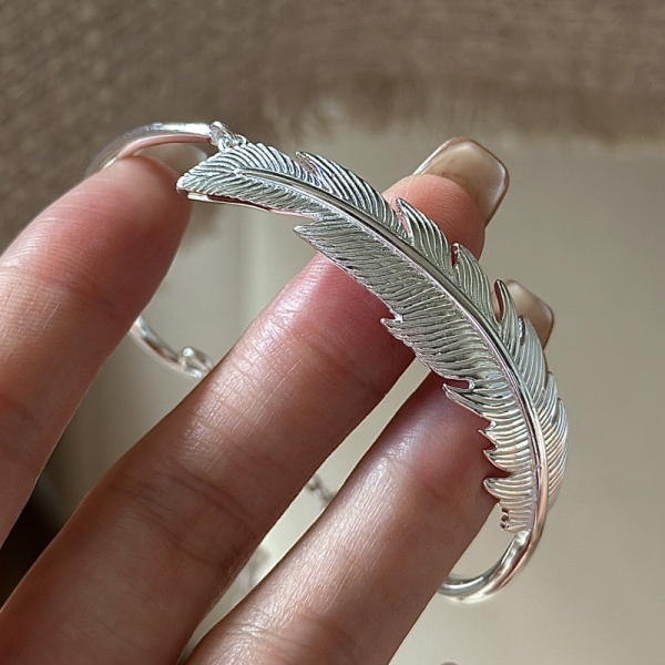 Wholesale 925 Sterling Silver Feather Chain Bangle - Image 2