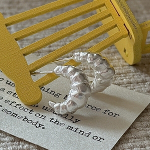 Wholesale 925 Sterling Silver Burnt Matte Croissant Earrings