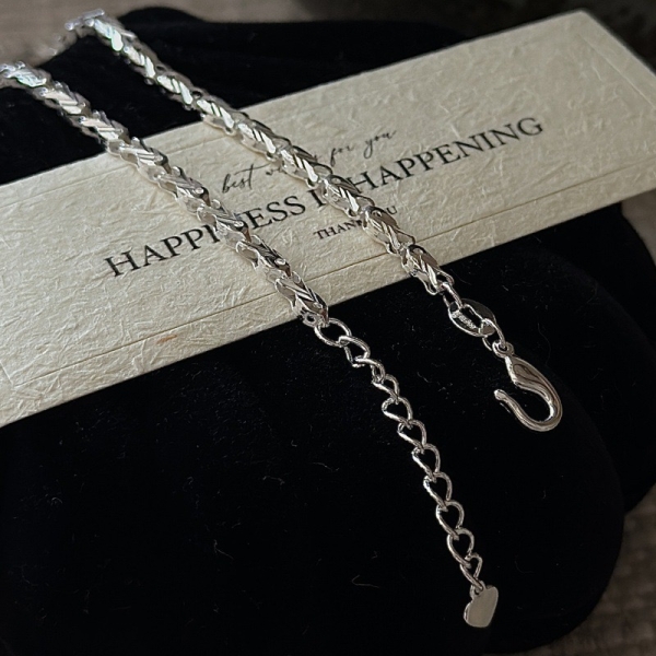 Wholesale 925 Sterling Silver Little Fish Bracelet - Image 2