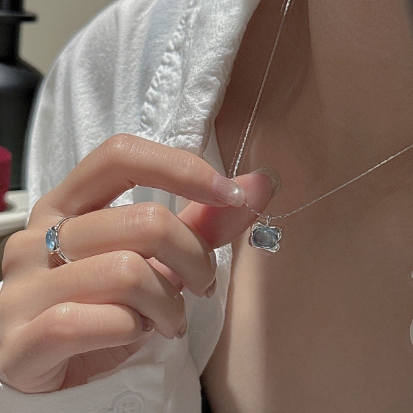 Wholesale 925 Sterling Silver Aquamarine Collarbone Necklace - Image 5